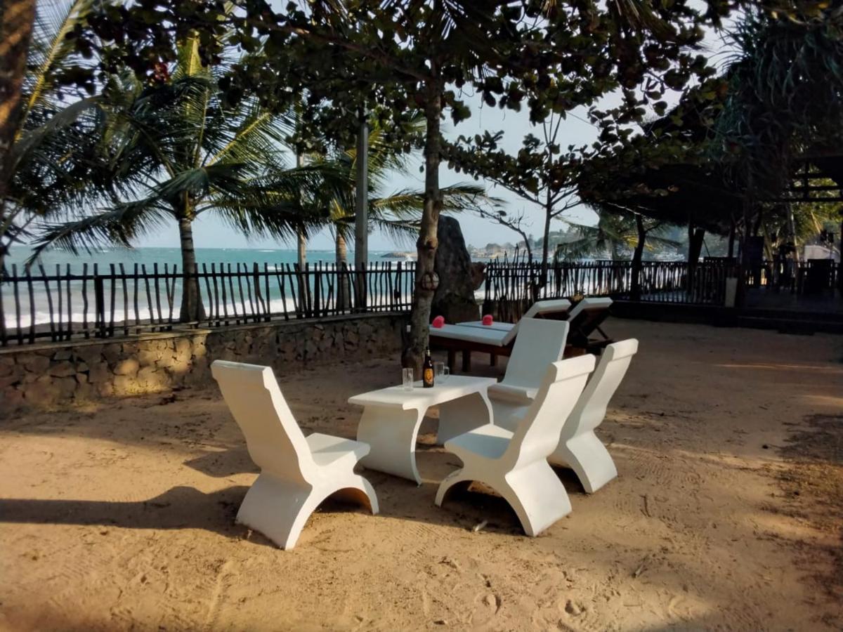 Serenity Beach Cabanas Tangalle Exterior photo